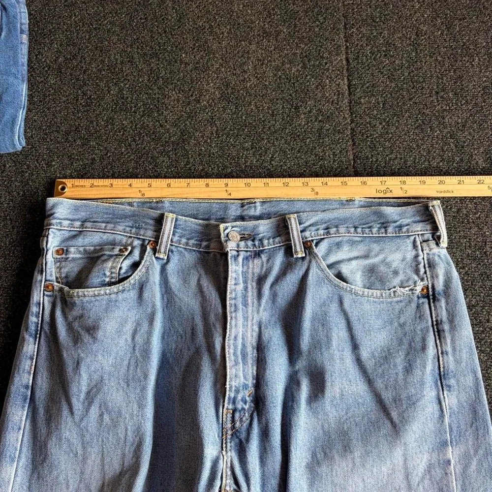 90s levis light wash loose jeans